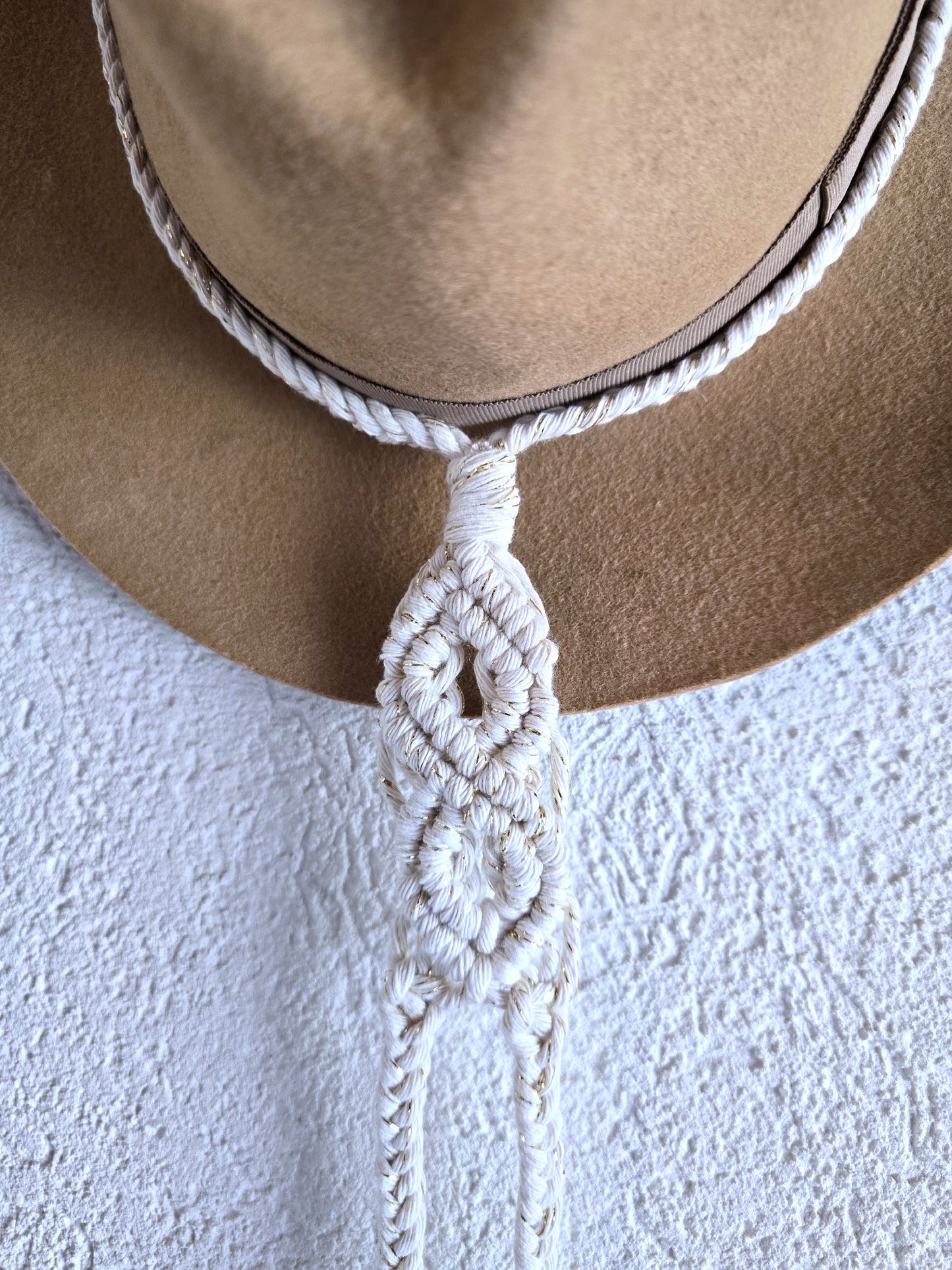 Porte chapeau double - Ecru et fil or